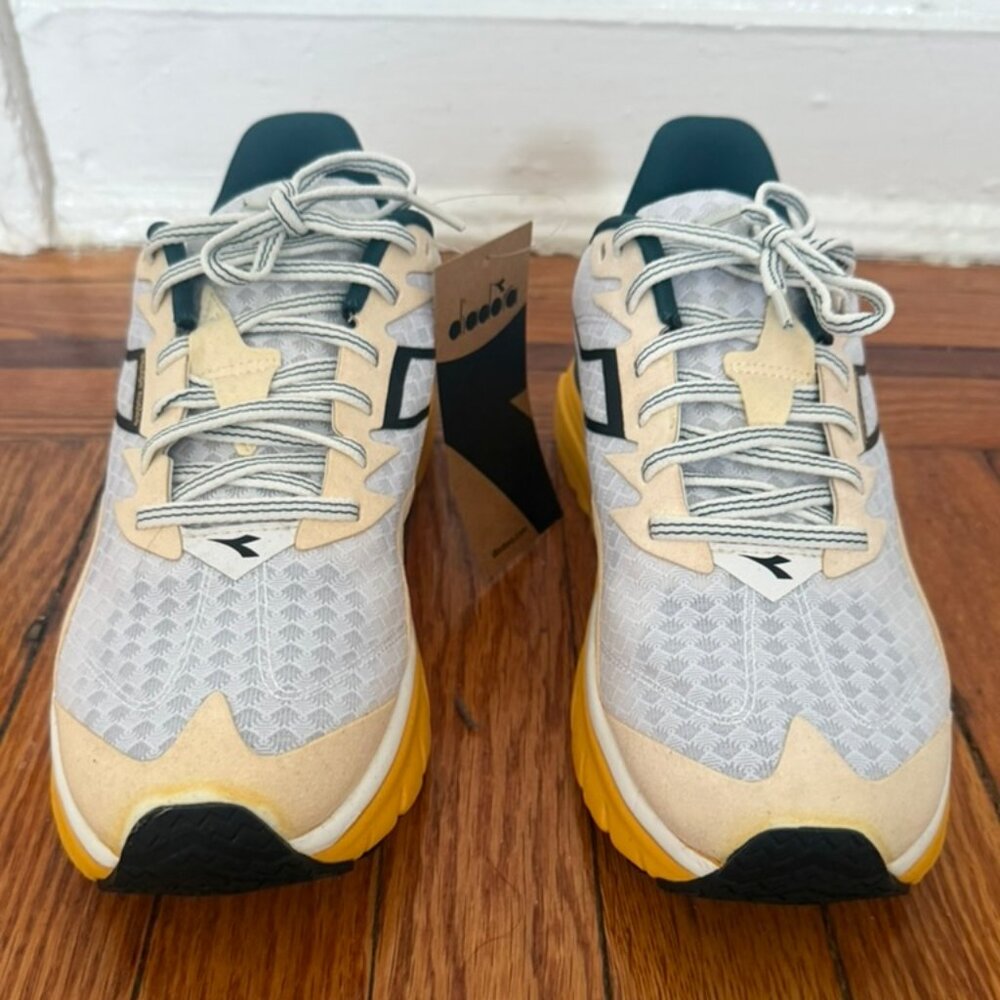 Diadora Equipe Nucleo Running Sneaker 7.5M/8.5W